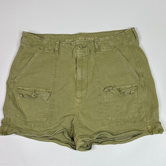 American Eagle Outfitters Pants - American Eagle Green Highest Rise '90s Boyfriend Shorts Size 12